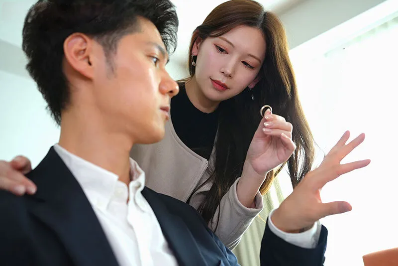 Bà xã đi đi giã ngoại, chồng yêu ở nhà bị nhỏ em bà xã gạ làm tình không trượt phát nào